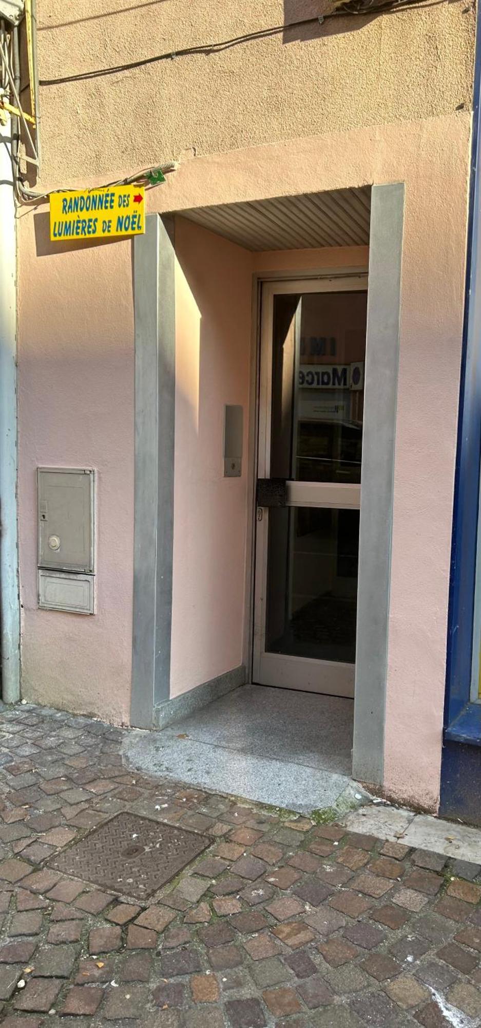 Studio De 30M² Hypercentre Tres Calme Montbeliard Luaran gambar